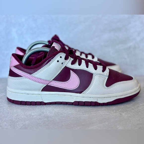 Nike Dunk Low Retro PRM Valentines Day - Picture 1 of 10
